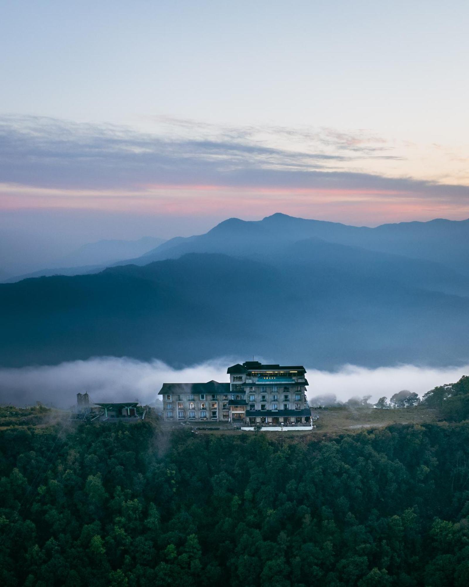 Sarangkot Mountain Lodge Pokhara Luaran gambar